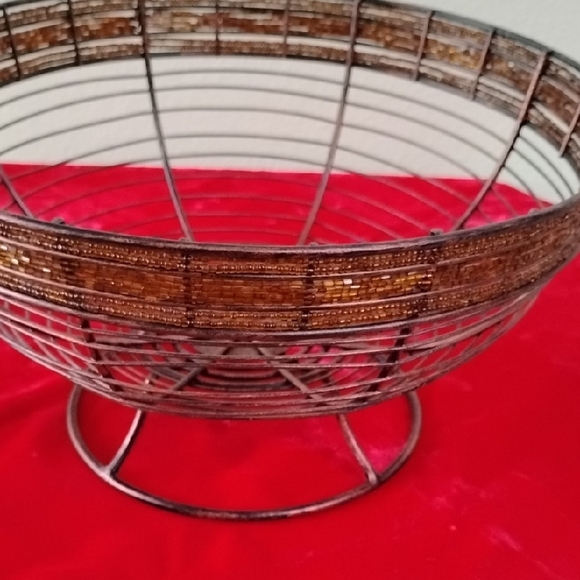 D- New Elegant Brown Wire Basket - Picture 4 of 8